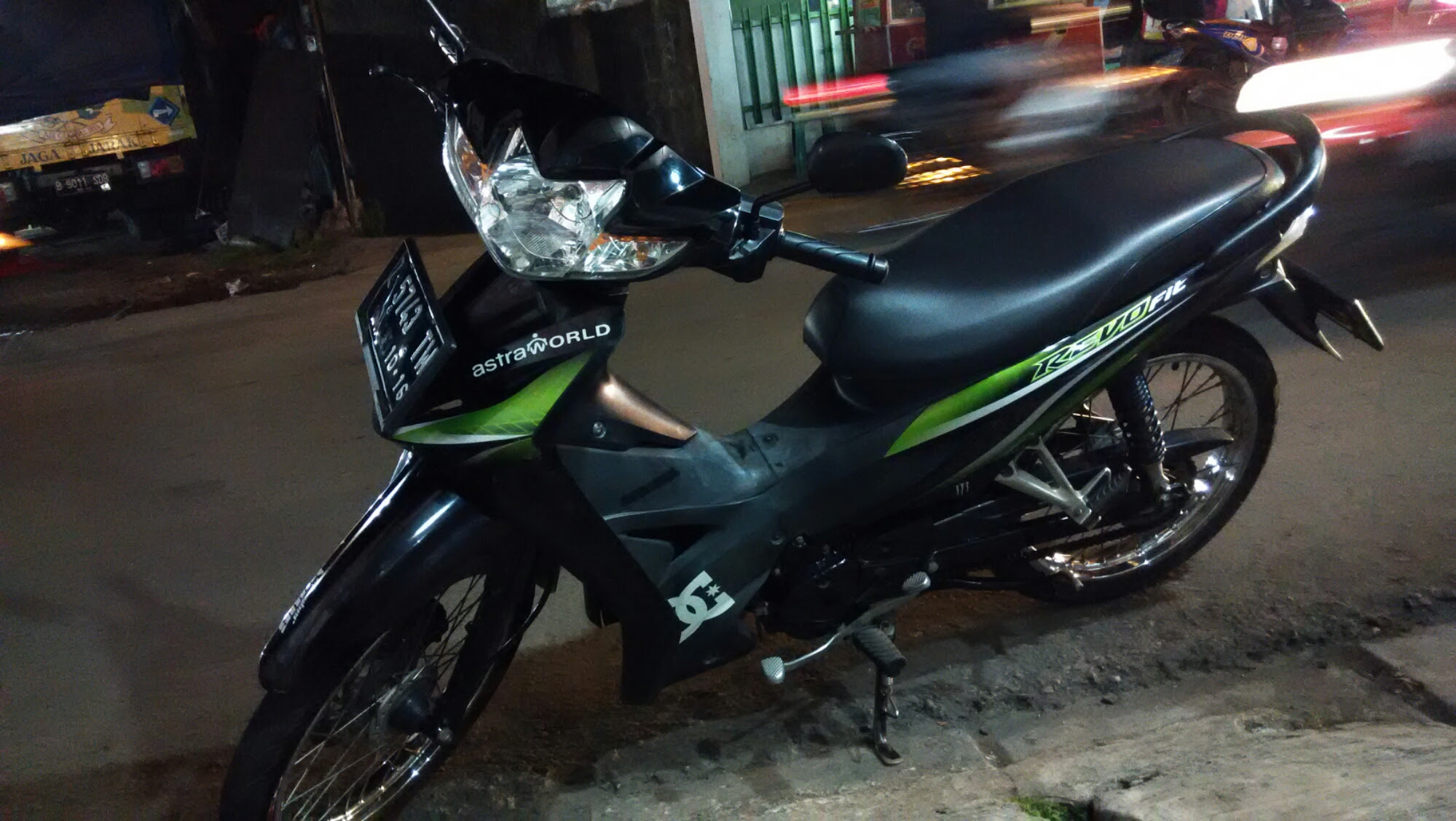 Modifikasi Motor Revo Fit