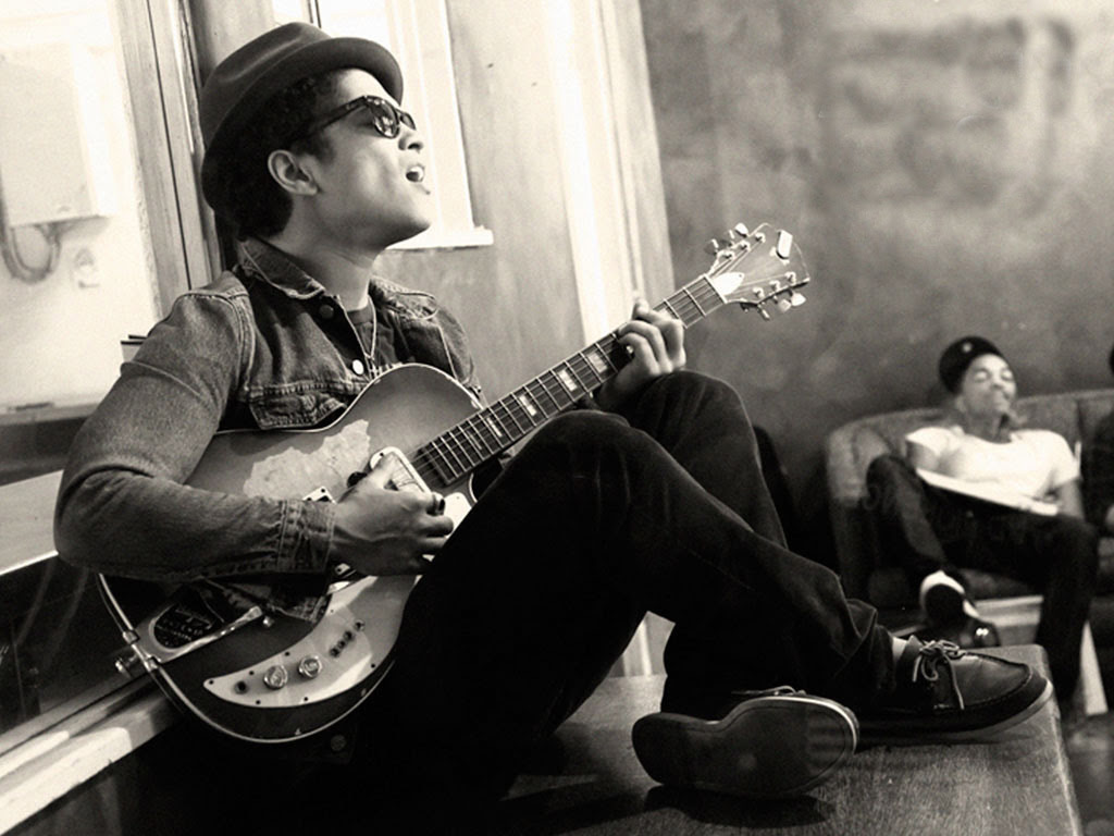 ディズニー画像ランド 綺麗なbruno Mars 壁紙 高画質