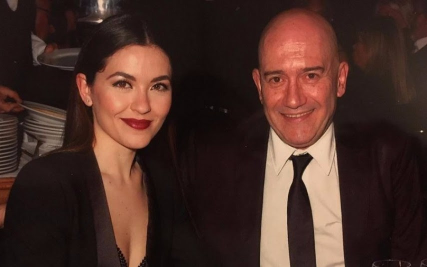 Sara barradas está a viver uma fase difícil na vida pessoal, devido à prisão da mãe, e tem sido complicado manter a harmonia na relação com josé raposo. Sara Barradas E Jose Raposo Celebram Aniversario De Casamento Com Juras De Amor