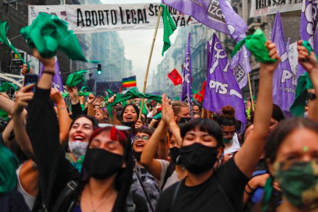 Avanço do aborto legal na Argentina dá impulso a liberação na América Latina
