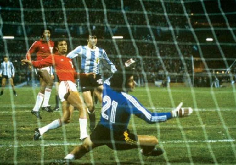 Holanda x brasil (friendly match 1989: Argentina 6x0 Peru Suspeita Goleada Que Eliminou O Brasil Faz 40 Anos Lance
