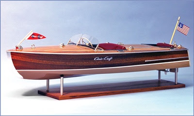 Building a wooden runabout boat Jenevac