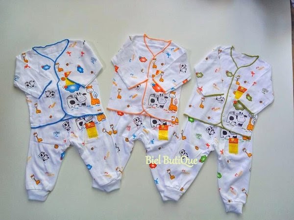  Gambar  3 Stel Baju  Bayi  Newborn Motif MOO Baju  Panjang 