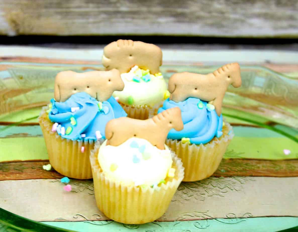 Best baby shower cupcakes boy from baby boy cupcakes recuerdos de bautismo. Easy Baby Shower Cupcakes Ever After In The Woods