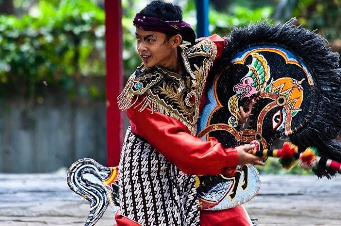 Tari Kuda Lumping Berasal  Dari  Daerah  Jawa Apa Aneka 