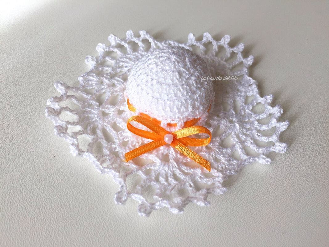 Centrini bomboniere promesse di matrimonio borseefilati. Bomboniera Uncinetto Cappellino Bomboniere Uncinetto Ricamo A Punto Croce Bomboniere In Pasta Di Mais Scarpine Per I Bambini Amigurumi E Tanto Altro Ancora