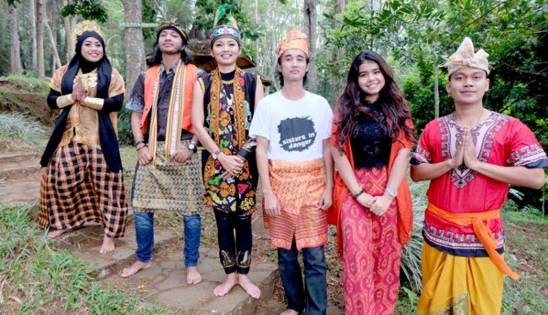 Baju  Adat Bali  Harga  Baju  Adat Tradisional