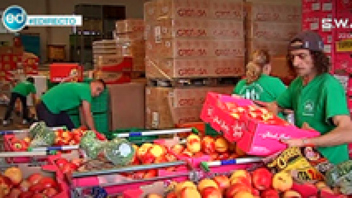 Resultado de imaxes para españa pobres banco de alimentos