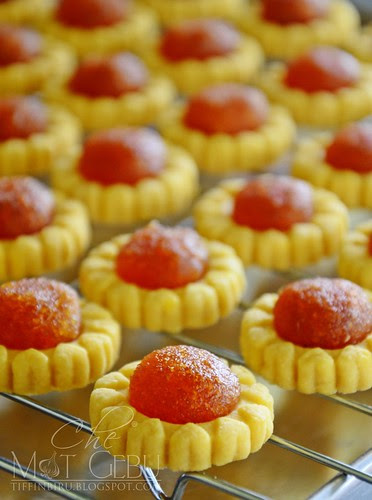 MENGIDAM TART NENAS NYONYA - Dapur Tanpa Sempadan