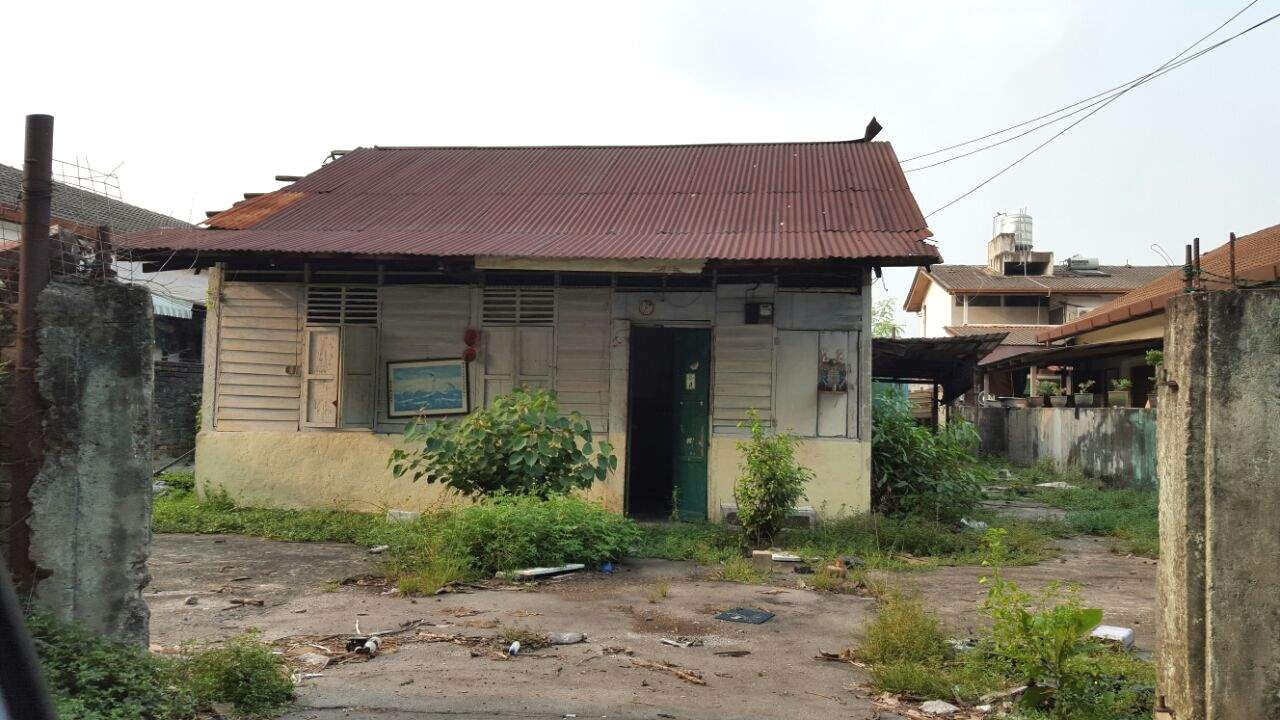 We specialise in helping people to invest in holiday homes and second homes overseas. Bungalow House Land For Sale Section 2 Old Town Petaling Jaya
