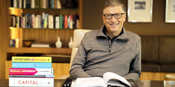 Gates gestiona un imperio de 80.900 millones de dólares. Su fundación, Bill & Melinda Gates, ha donado más de 30.000 millones de dólares desde el 2000.