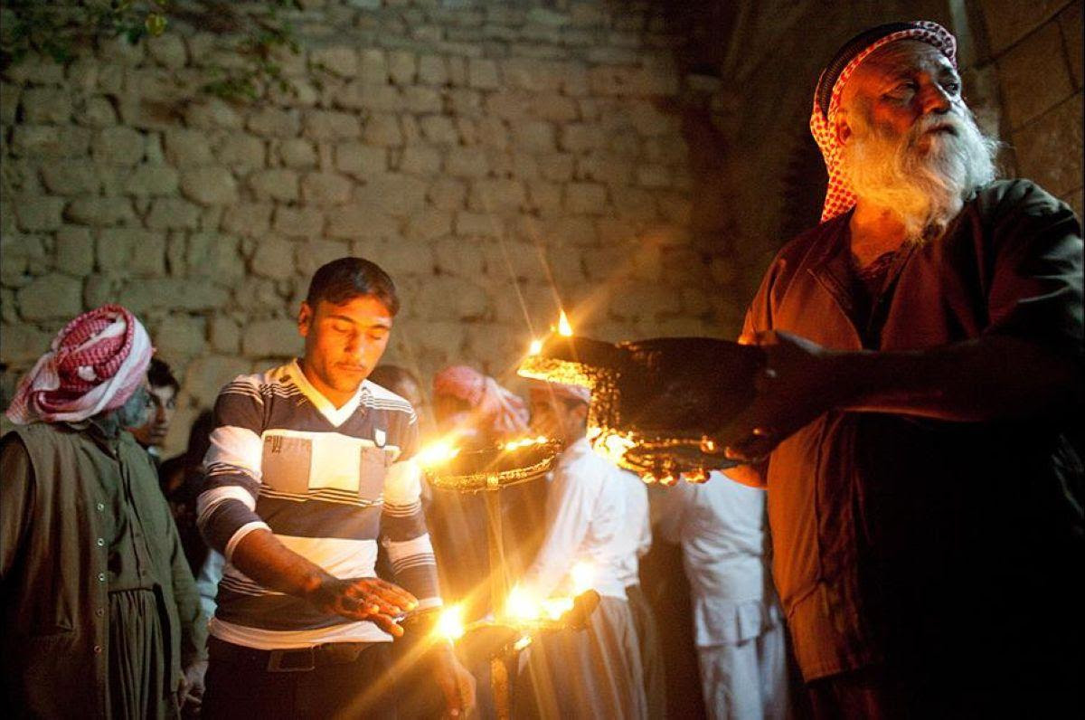 terrapapers.comyazidi melek taus (16)