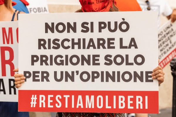 Omofobia, francesca pascale alla manifestazione per il ddl zan: Mentre Ieri Sembrava Che Tutto Fosse Bloccato Il Ddl Zan Liberticida Inutile Dannoso E Pericoloso Avanza Al Senato Restiamoliberi Korazym Org