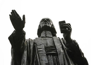 Statue of John Wesley