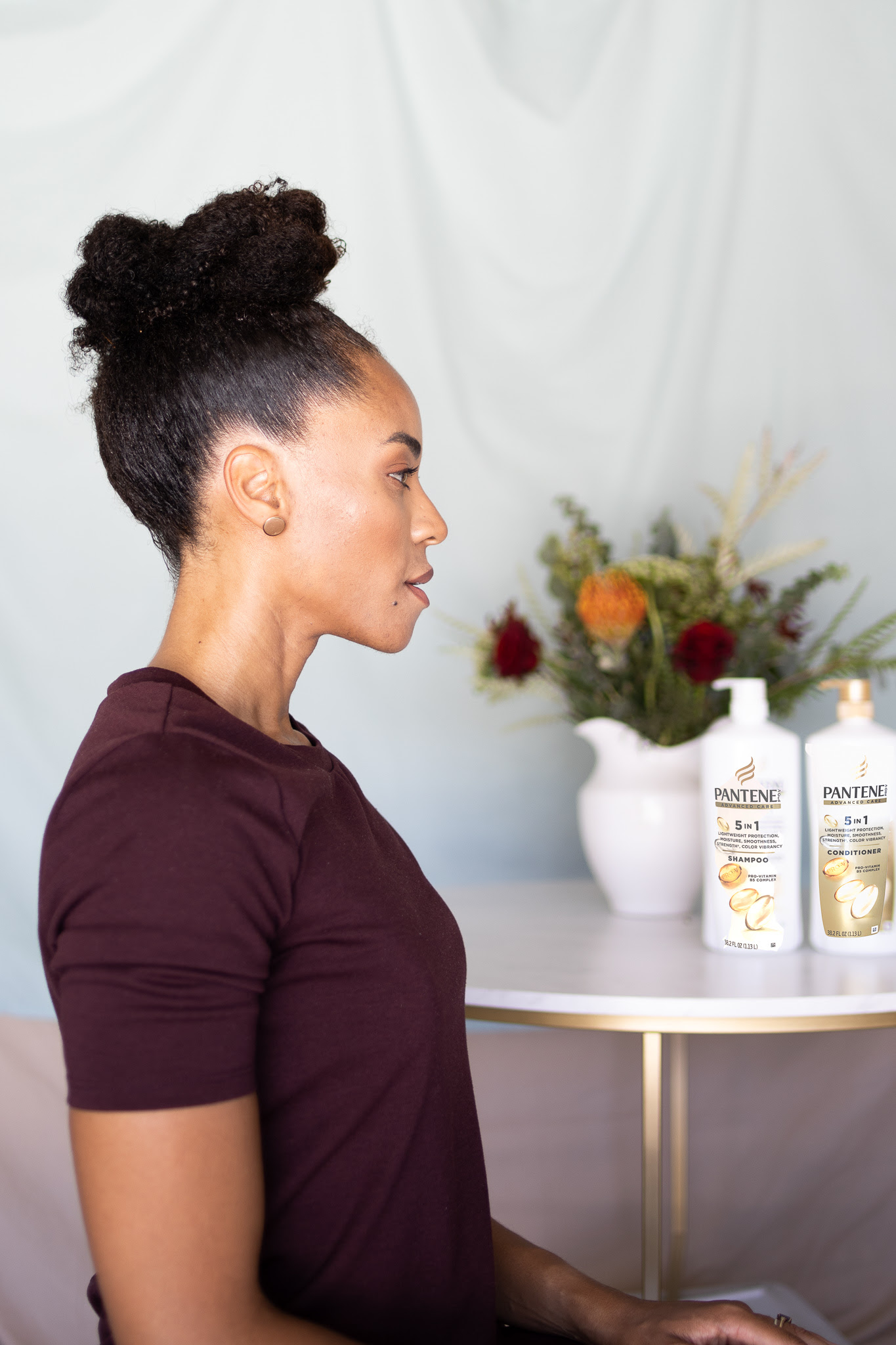 Middle part and hair covering some part of the forehead gives a frame to the. 5 Natural Hairstyles For Shoulder Length Hair Chanteamcintyre Com