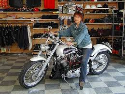 元のバイク 女子 ファッション ブランド 人気のファッション画像