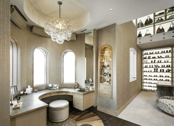 Master bedroom walk closet bathroom house plans 126716. 25 Luxury Closets For The Master Bedroom Home Decor Ideas