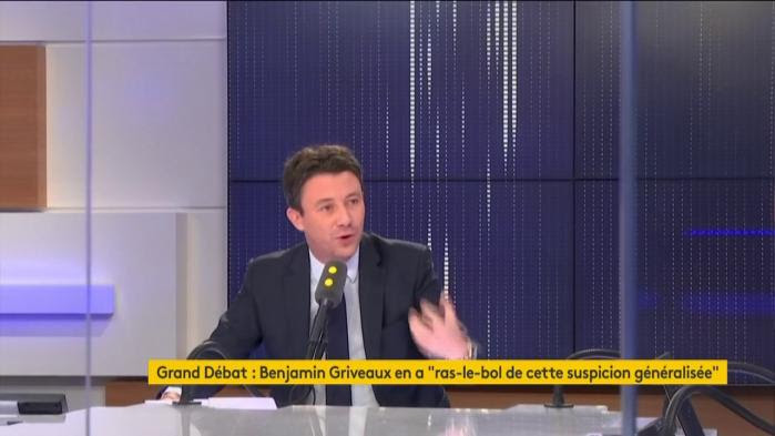 Des smicards exclus de la prime d'activité : "1,2 million de personnes au smic appartiennent aux 30% des foyers les plus aisés", assure Benjamin Griveaux