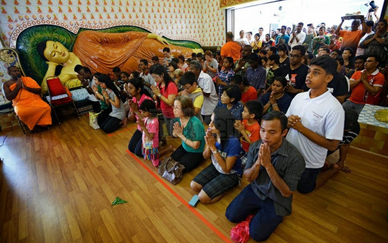 Malaysia vesak day is a festival celebrated by buddhists all across the world, especially in malaysia. How Wesak Day Is Celebrated In Malaysia Astro Ulagam