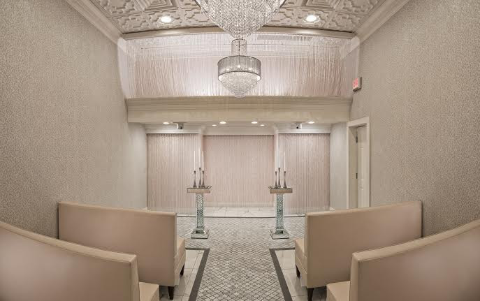 Las vegas convention center and las vegas premium outlets north are also within 2 mi (3 km). Historic Chapel Of The Flowers Opens Remodeled Magnolia Chapel For Valentine Weddings In Las Vegas