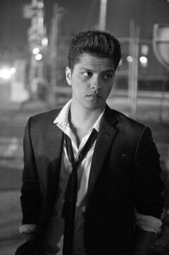新鮮なbruno Mars 壁紙 最高の花の画像