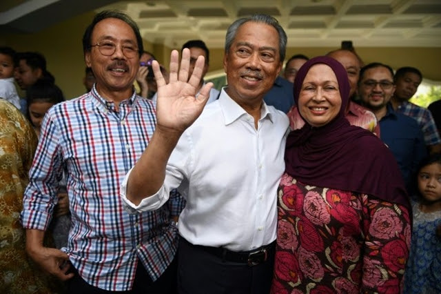 Malaysia's king says the new prime minister he picks must swiftly test his leadership in parliament as the deadline for lawmakers to. Congratulations To New Prime Minister Of Malaysia Politics Laws Vietnam News Politics Business Economy Society Life Sports Vietnam News