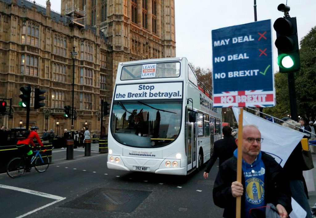 Brexit bus