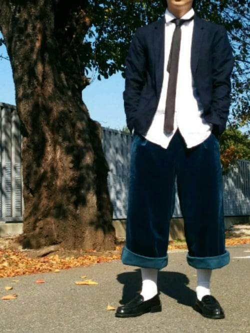 ユニーク私服 ネクタイ ダサい 人気のファッションスタイル