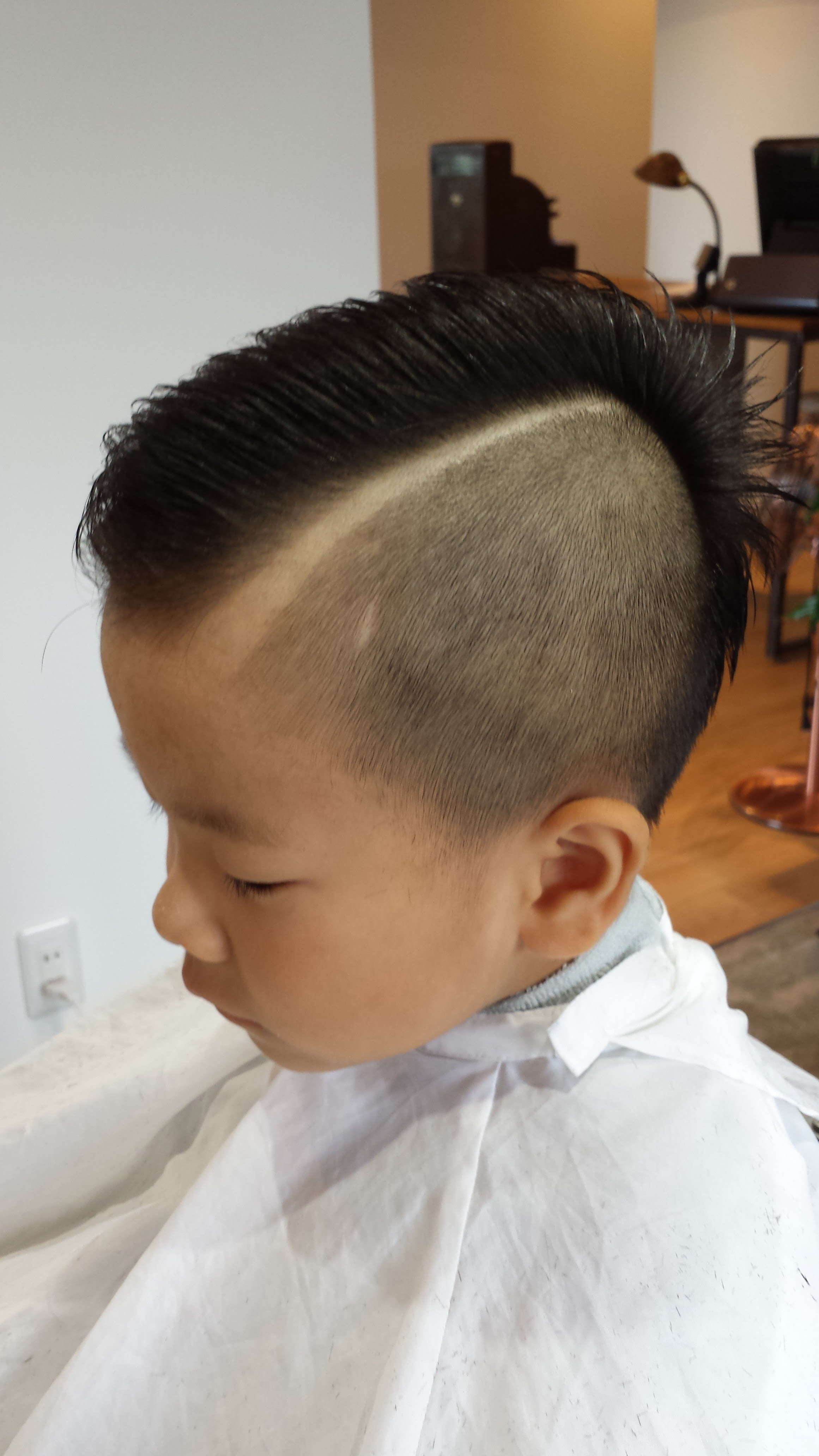 ベストコレクション 剃り 込み 髪型 ベストヘアスタイル