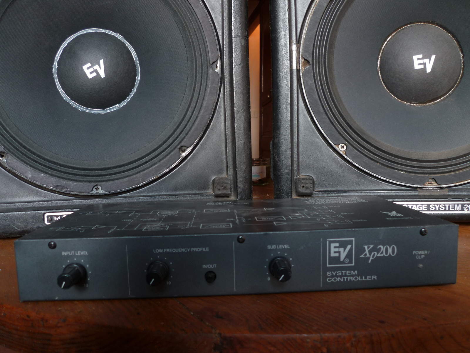 Woodworking Ija: Here Electro voice speaker cabinet plans