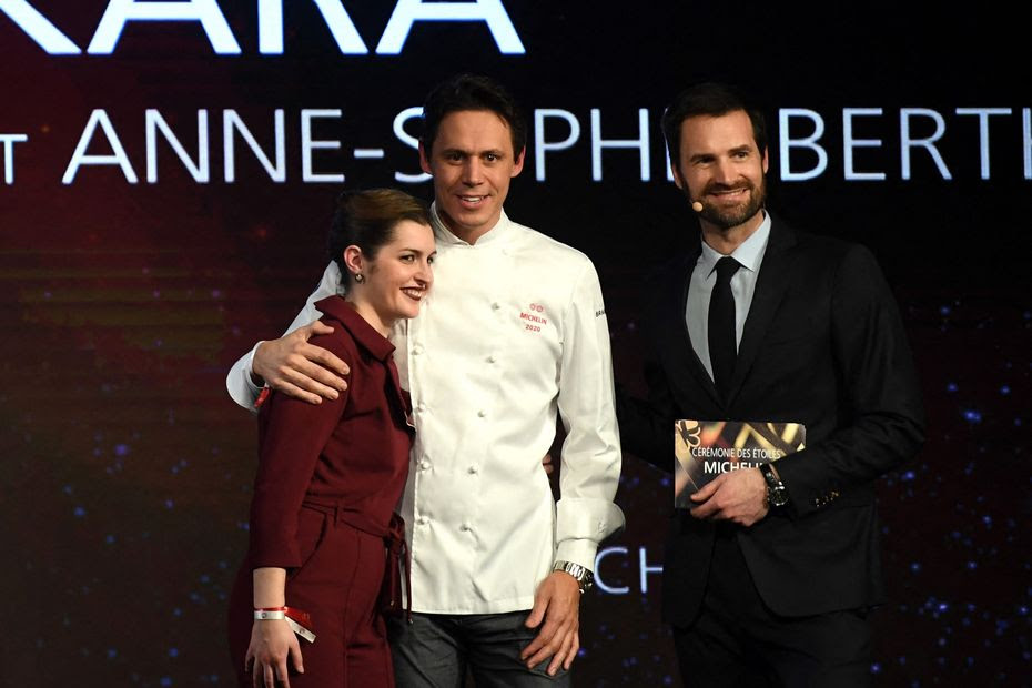 Sébastien Vauxion, chef du Sarkara à Courchevel, élu meilleur pâtissier de l’année