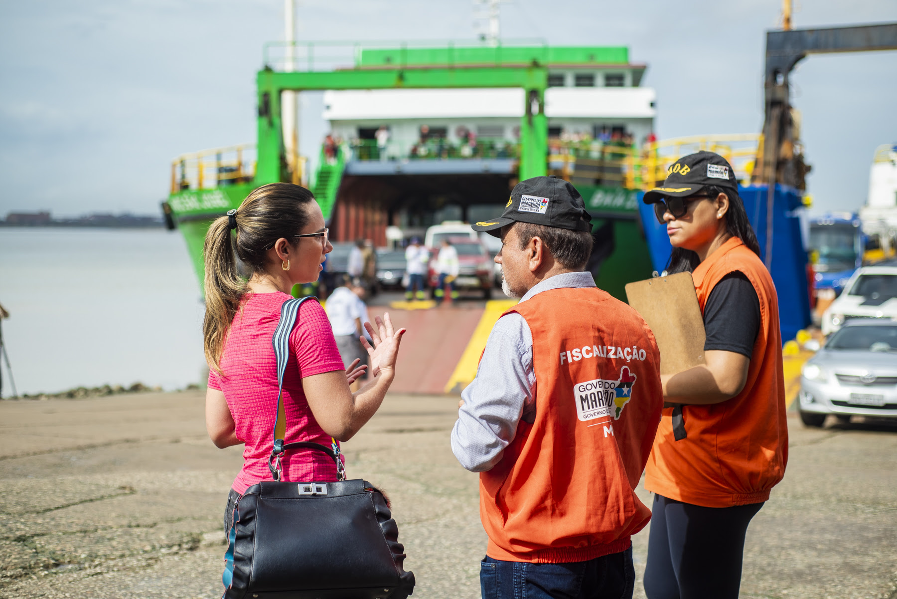 Deputada Dra. Thayza Hortegal participa de fiscalização de ferryboats no Terminal Ponta da Espera