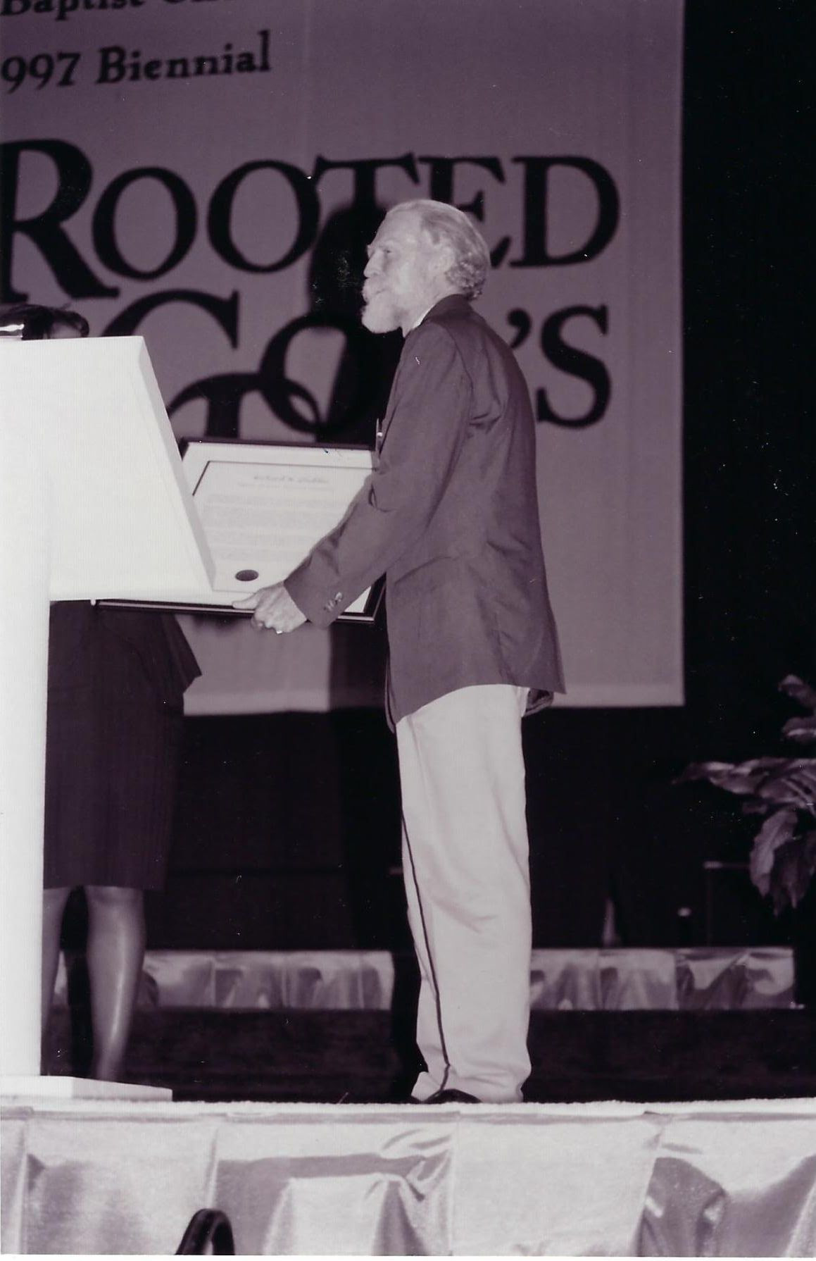 Gladden speaks at 1997 Biennial Meeting