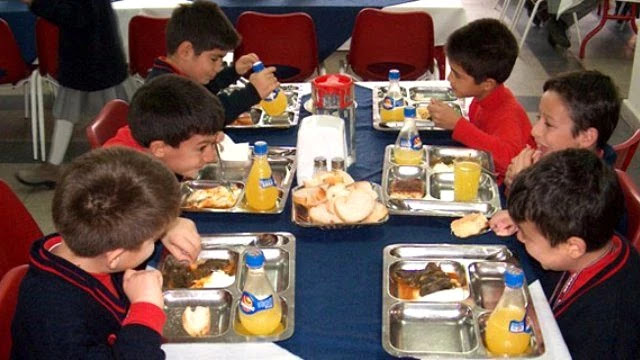 Özel Okullarda Öğle Yemeği Lüks Lokantalarla Yarışıyor