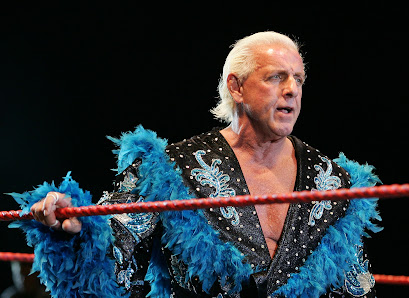 Colocan en coma inducido al luchador Ric Flair por fallo ...