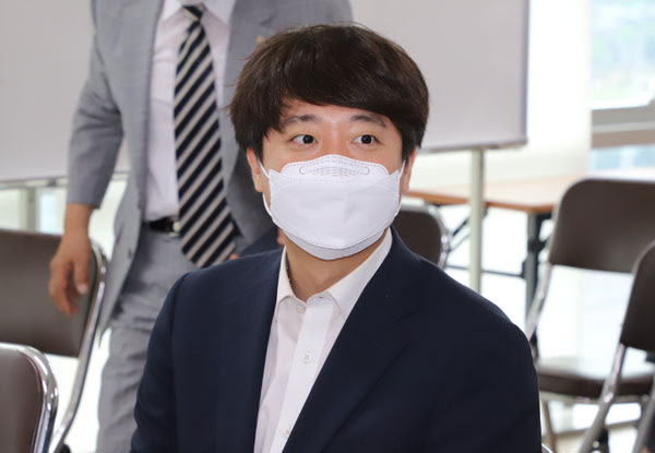 이준석 vs 反이준석…野당권레이스 마지막 전선. ì´ì¤€ì„ 4 3í„í›¼ ë‹¨í˜¸ížˆ ëŒ€ì²˜ ê·¹ë‹¨ì„¸ë ¥ê³¼ êµë¥˜ ëŠì„ê²ƒ ì œì£¼ì˜ì†Œë¦¬