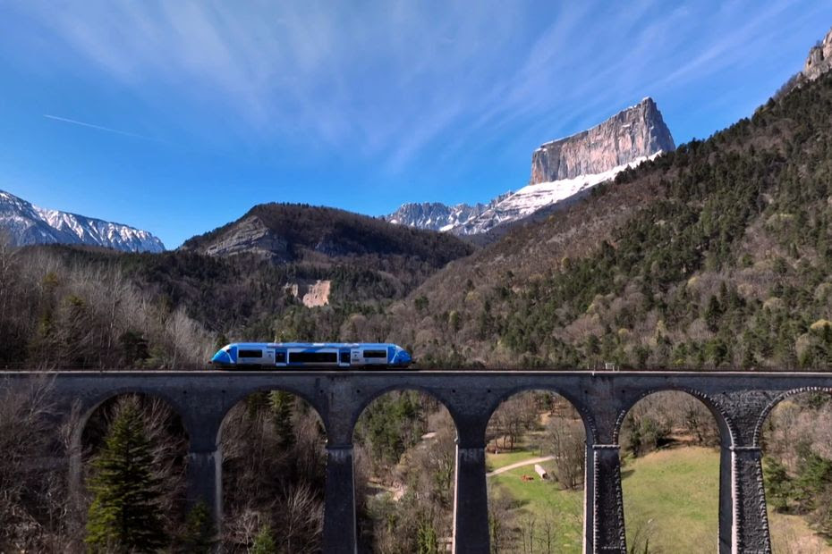 Entre Isère et Drôme, voyage entre deux mondes de part et d'autre du col de la Croix-Haute