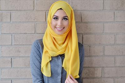  Warna  Baju  Yang Cocok Untuk  Jilbab  Kuning  Pintar Mencocokan