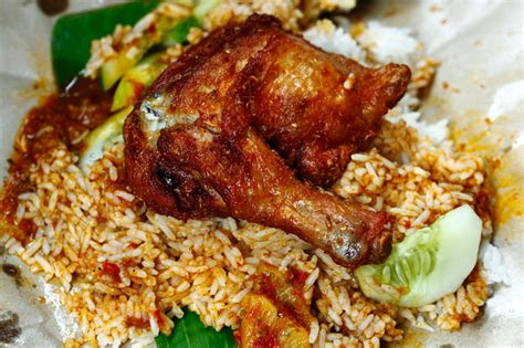 Nasi Goreng Ayam Berempah Lezat  Galeri Resepi - Galeri 