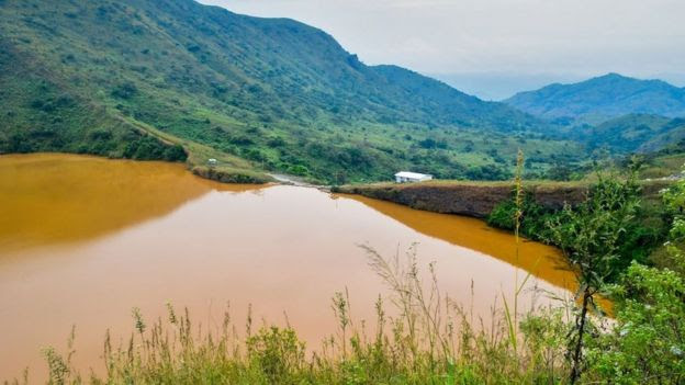 Hồ Nyos ở Cameroon