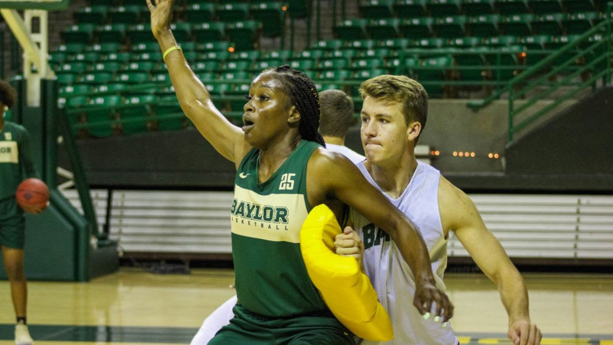Dave bliss, who notoriously resigned from baylor university in 2003 amid an ncaa investigation that included bliss concocting a story that a murdered player on his basketball team was dealing. Baylor Men Try Out For Lady Bears Dream Team
