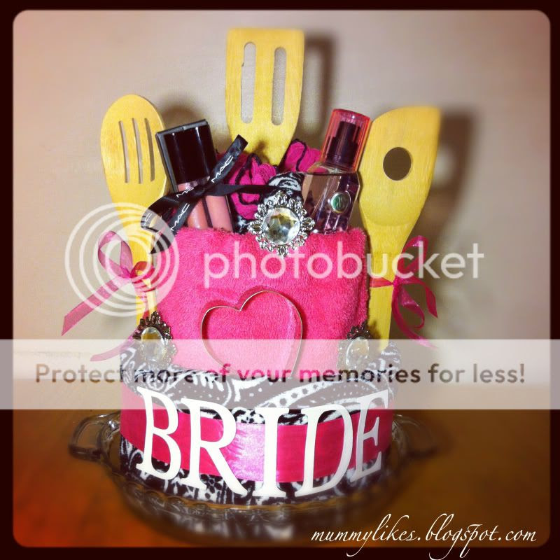 OoOo, Mummy Likes...: DIY: Bridal Shower Cake