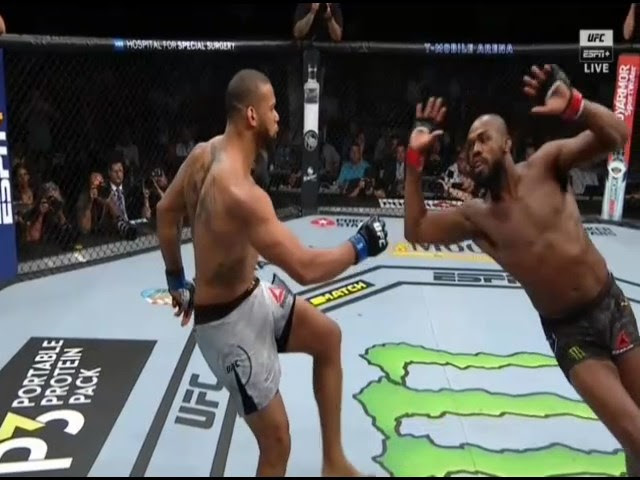 Thiago santos ufc 239 scorecard to see how the judges scored the main event saturday night in las vegas. Jon Jones Vs Thiago Santos Full Fight Ufc 239 Part 5 Mma Video