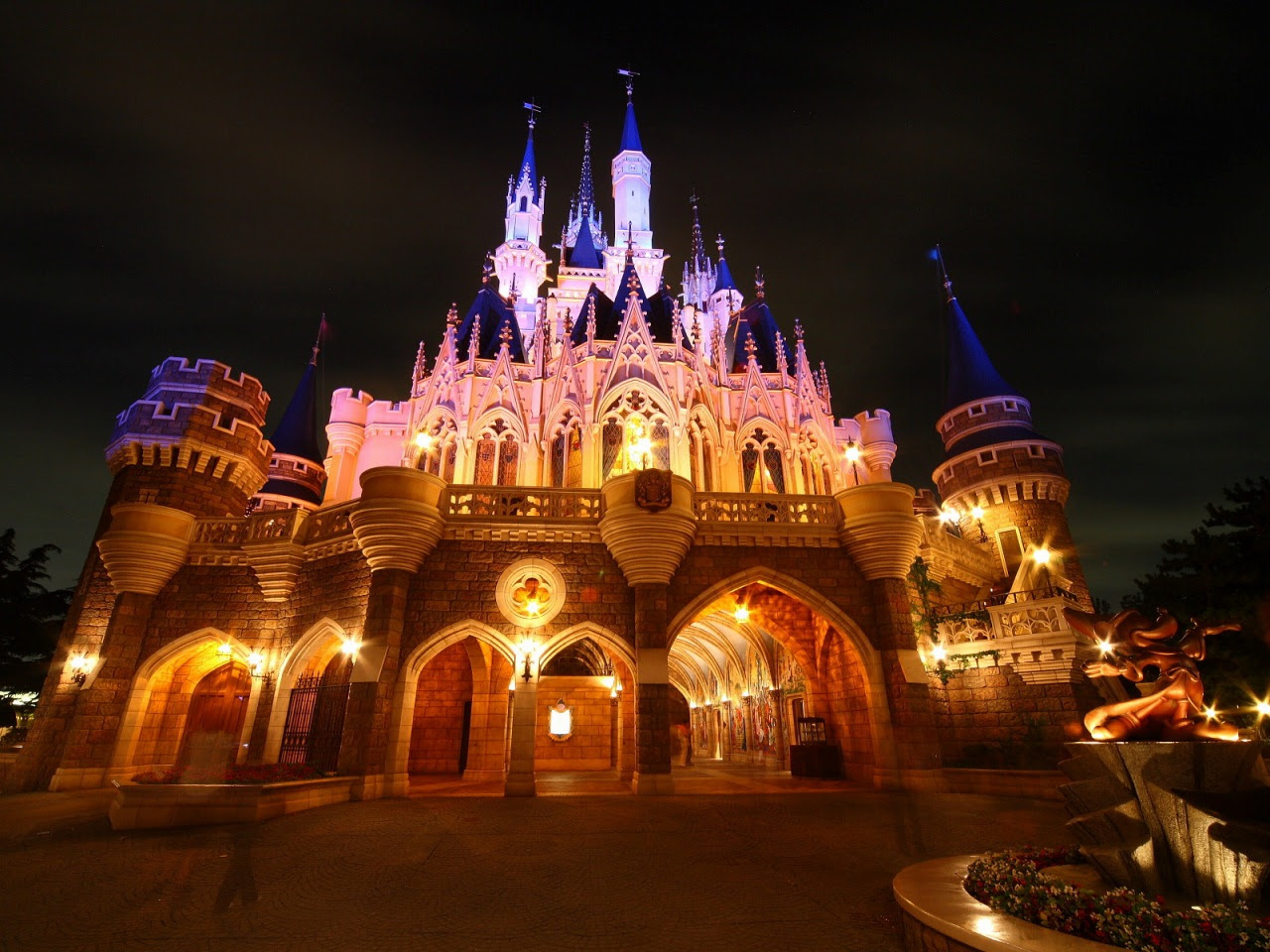 最も人気のある ディズニーランド 壁紙 Jpbestwallpaper