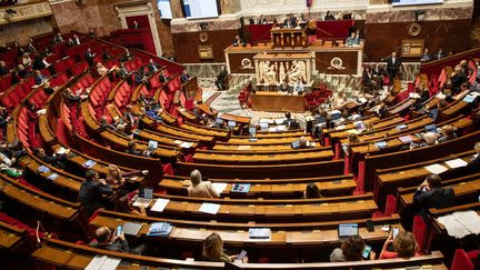 Budget de la sécurité sociale : la partie recettes adoptée par l'Assemblée nationale après le rejet des deux motions de censure de la gauche et du Rassemblement national