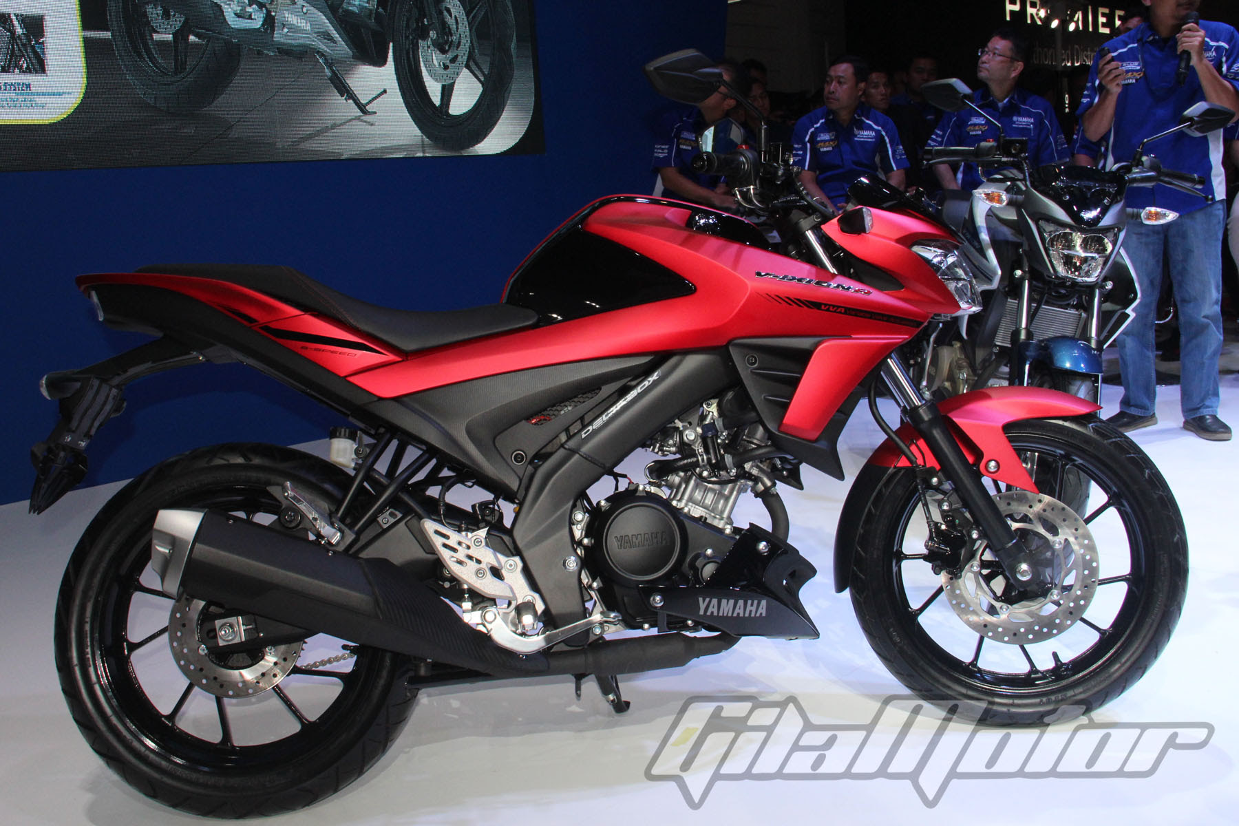 Modifikasi Yamaha New Vixion Black Terkeren Glugu Motor