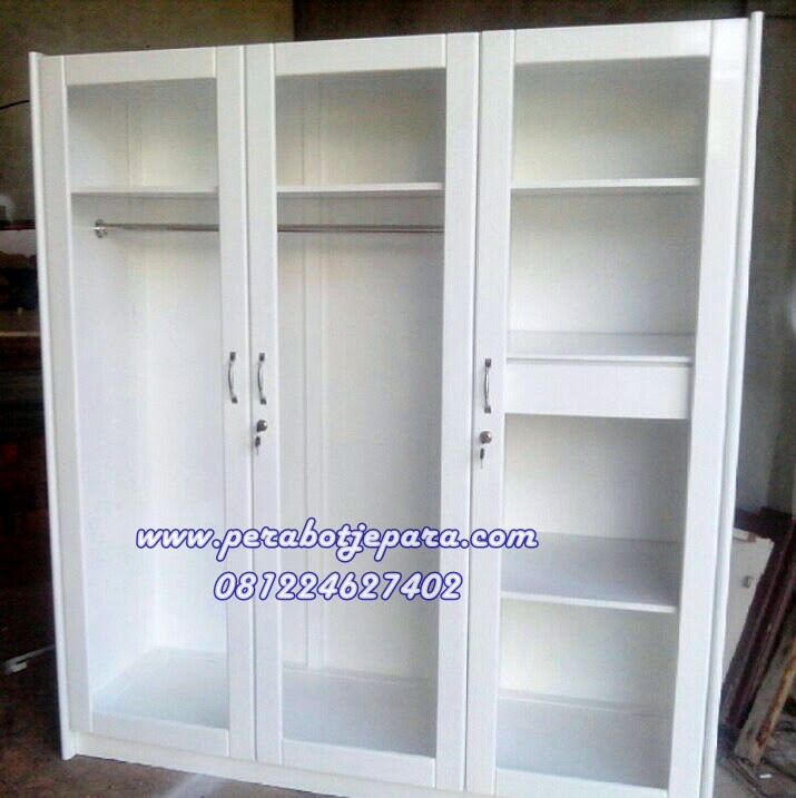 Gambar Desain Pintu Garasi Rumah Rumah XY