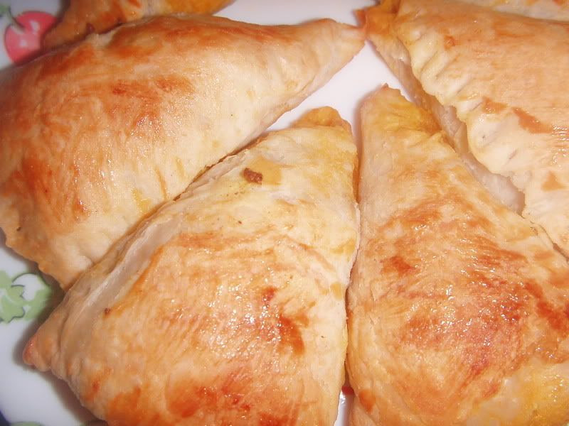 Riezanie's Recipe Collections: PRATHA CURRY PUFF