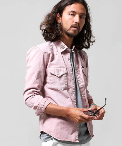 ファッションのインスピレーション エレガントピンク ジャケット コーデ メンズ