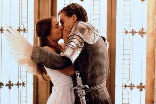 Romeo juliet 1996 romeo and juliet costumes damien sargue leonardo dicaprio jung romeo y julieta claire danes cinema halloween disfraces film serie. Romeo And Juliet 1968 Vs Romeo Juliet 1996 The Film Magazine